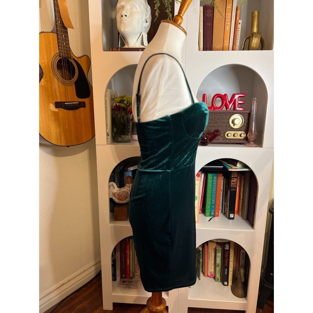 Trixxi Womens Green Velvet Sweetheart‎ Mini Cocktail Dress Sz S NWOT Retro Party - Picture 3 of 10